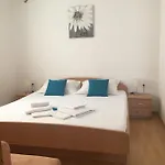 Apartament Mampas