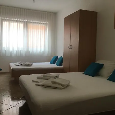 Mampas Apartment *