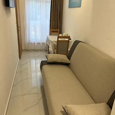 Apartment Mampas *