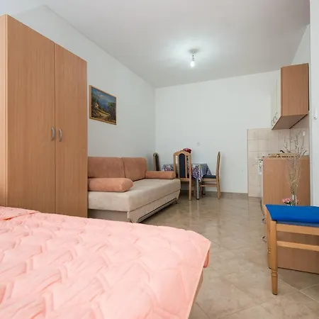 Mampas Apartment *